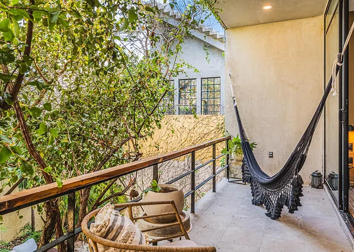 Serene 4br W Pool Hot Tub 1xfree Breakfast Apartment