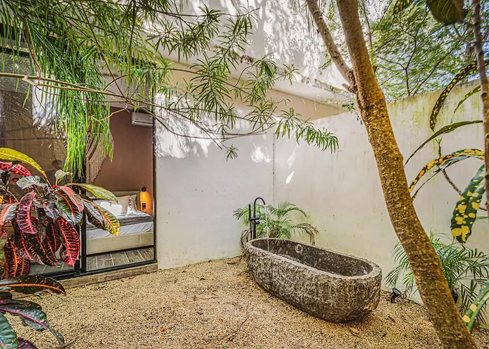 Serene 4br W Pool Hot Tub 1xfree Breakfast *