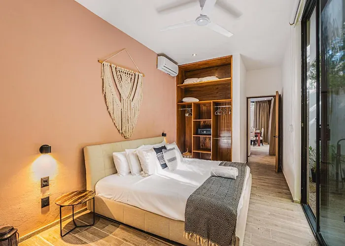 Serene 4br W Pool Hot Tub 1xfree Breakfast *
